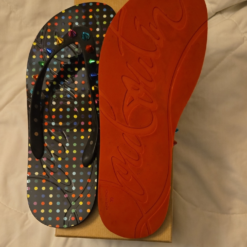 AUTHENTIC Womens Christian Louboutin Flip Flops